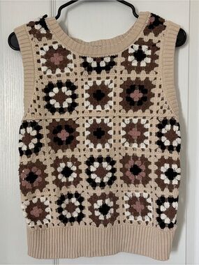 Design 365 Sweater Vest - Medium